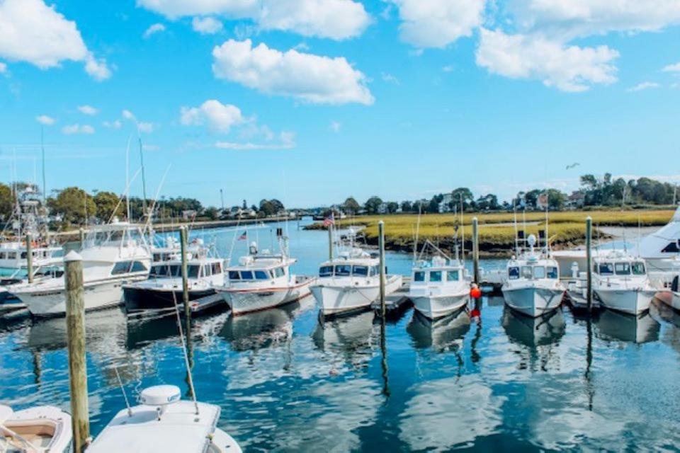 The Hotel At Cape Ann Marina Gloucester Exterior photo