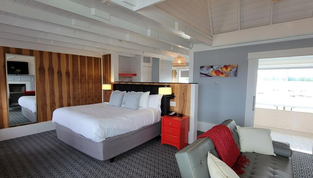 The Hotel At Cape Ann Marina Gloucester Exterior photo